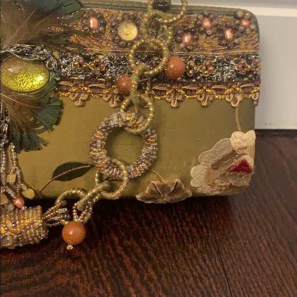 Brand new beautiful Mary Frances bag - Picture 3 of 7